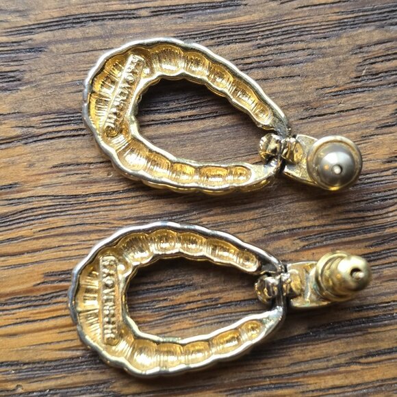 Trifari vintage 80s rope twist goldtone earrings - Picture 6 of 9